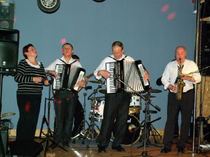 muzikantu vakarone kmita