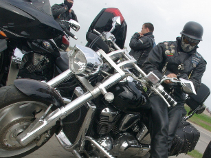 Motociklininkai atidarė sezoną. / Klubo "Hellions" nuotr.
