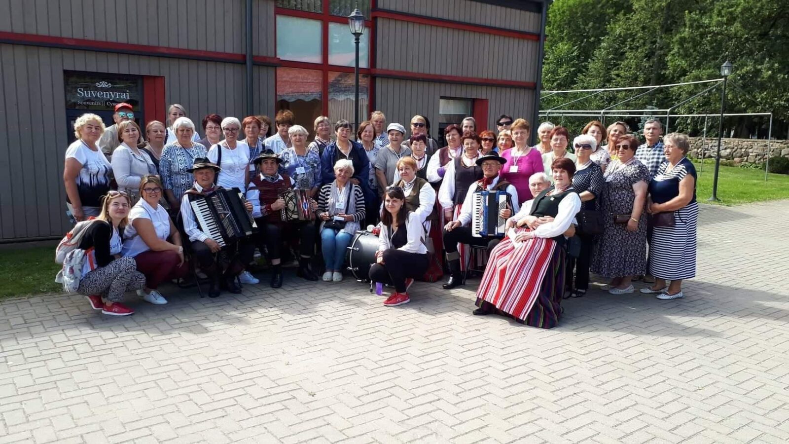 Pajauskime Paprūsės istoriją