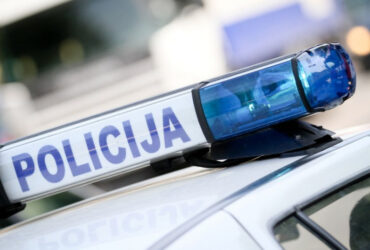 policija