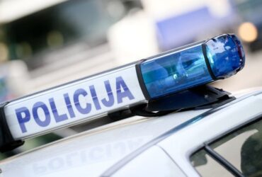 policija